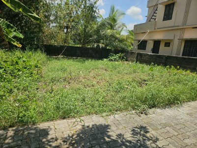 Residential Plot for Sale in Gated Colony, Eroor, Ernakulam